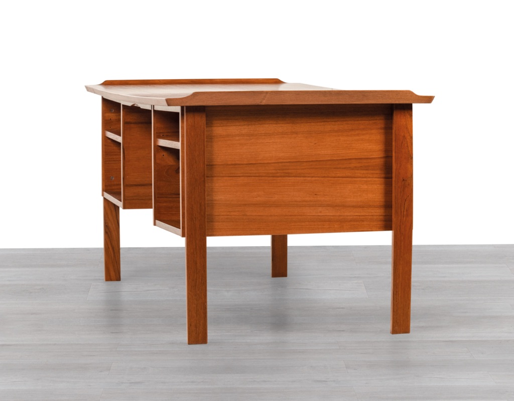 Arne Vodder Desk Teak Danish Vintage 1960s Scandinavian Writing Executive Desk Rear Storage Profile Lipped Edge