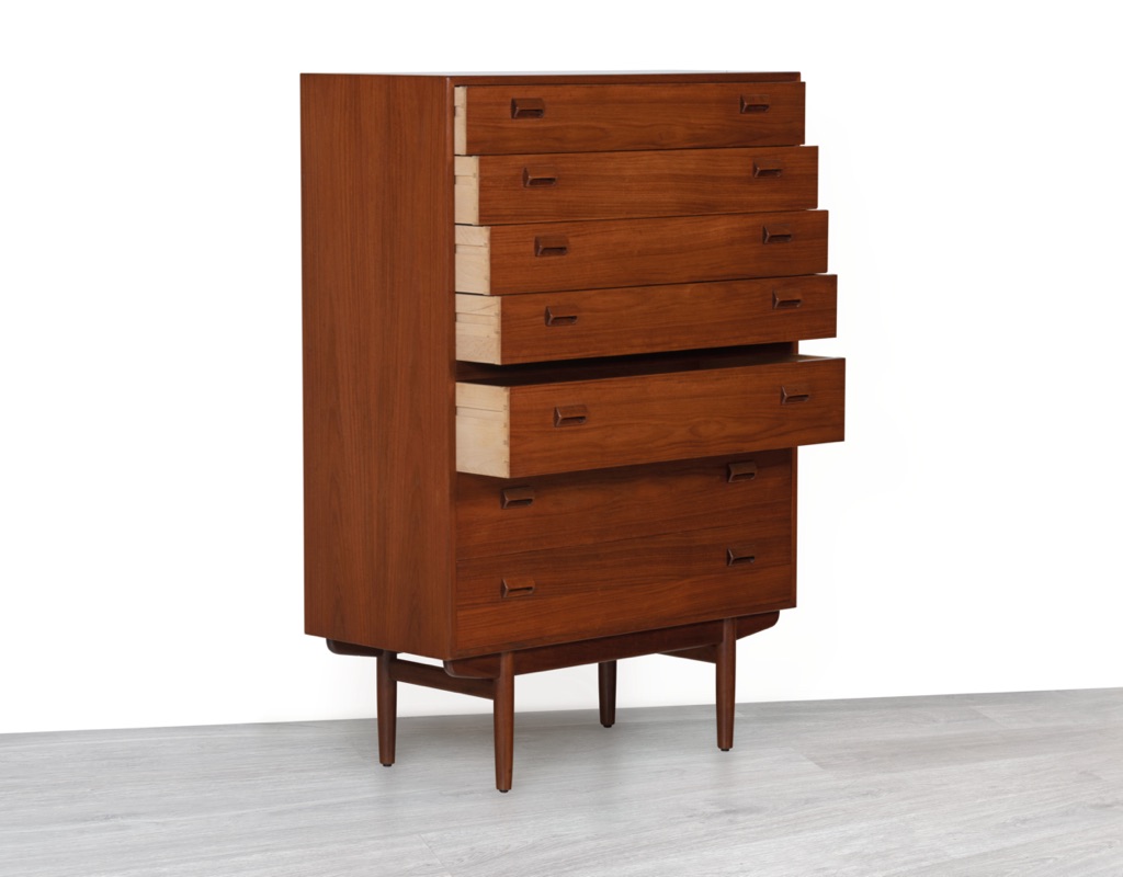 Mid century modern Danish Borge Mogensen chest of drawers 1960s vintage tallboy by Soborg Mobelfabrik original Scandinavian bedroom furniture dovetail joins