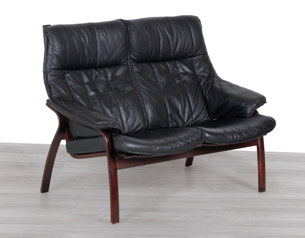 Danish Couch Sofa Ingmar Relling Black Leather Vintage Two Seater Beech frame Norwegian 1970s Siesta Two Seater