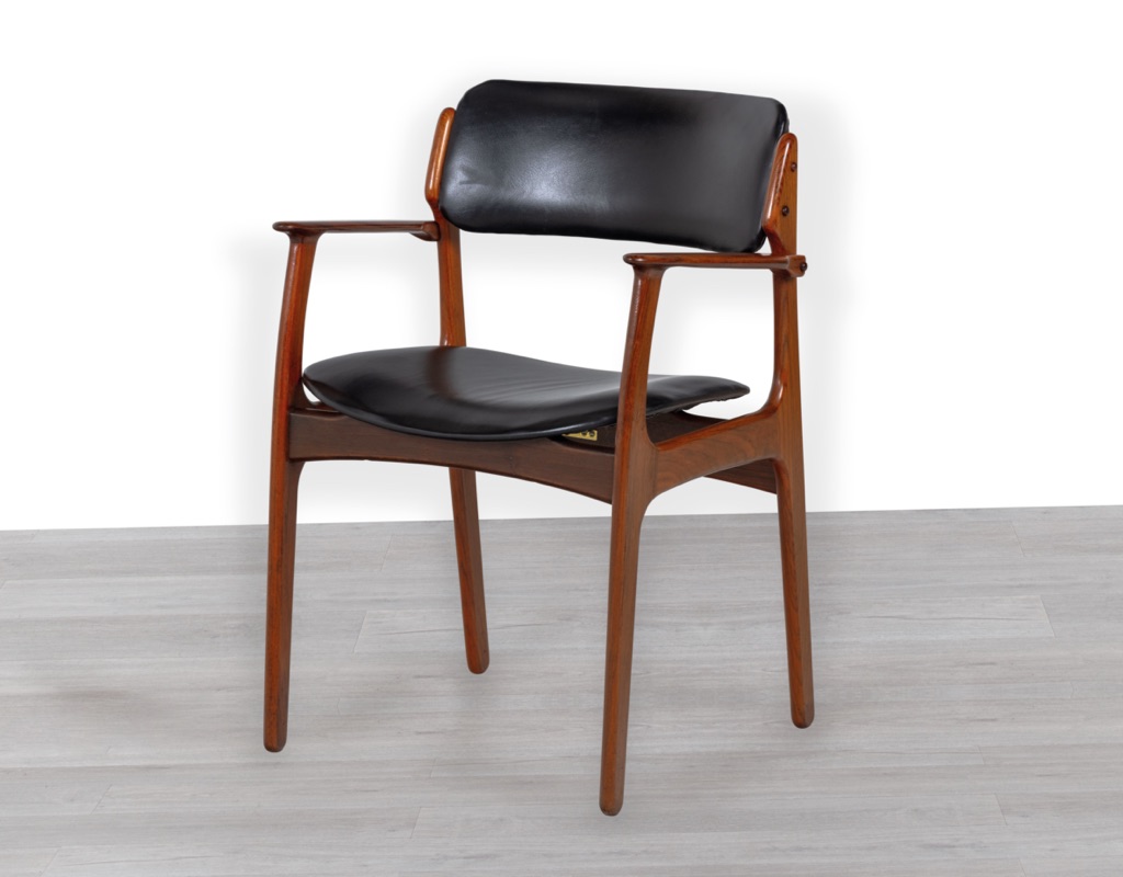 Erik Buch Model 50 Carver Dining Chair Brazilian Rosewood Mid Century Modern Danish 1960s O.D. Mobler Oddense Mobelfabrik Original Scandinavian Vintage Seating in Melbourne Black Leather Armchair