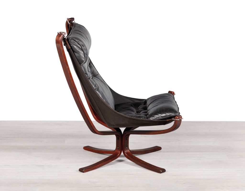 Mid century modern Falcon Chair Sigurd Ressell Vatne Mobler Norwegian 1970s original imported black leather patina Norway armchair vintage Scandinavian seating highback side view