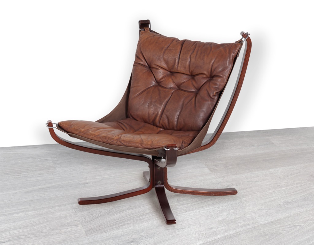 Falcon Chair Superstar Armchair Lowback Sigurd Ressell Genega Mobler Mid Century Modern Danish 1970 Original Vintage Imported Scandinavian design Green Leather Vatne Mobler