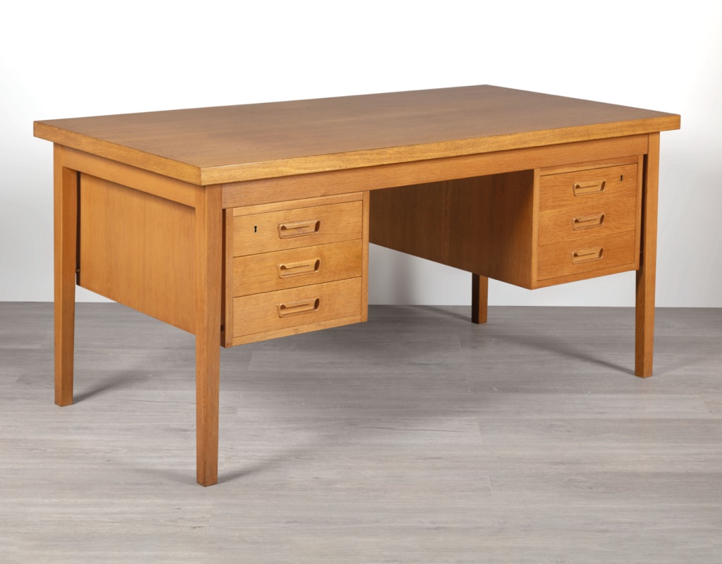 Gunnar Nielsen Tibergaard desk Danish vintage 1960s Denmark mid century modern Scandinavian design European oak drawers rear storage office furniture detail legs