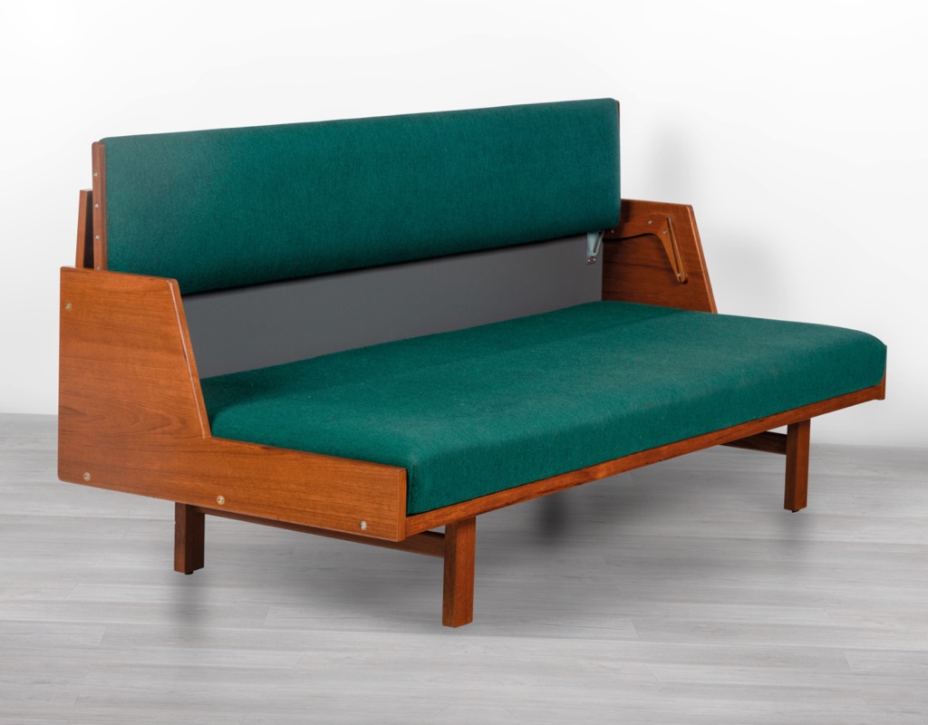 Hans J. Wegner GE258 Daybed Getama Denmark Danish Vintage 1960s Mid Century Modern Sofa Bed Teak Original Wool adjustable back