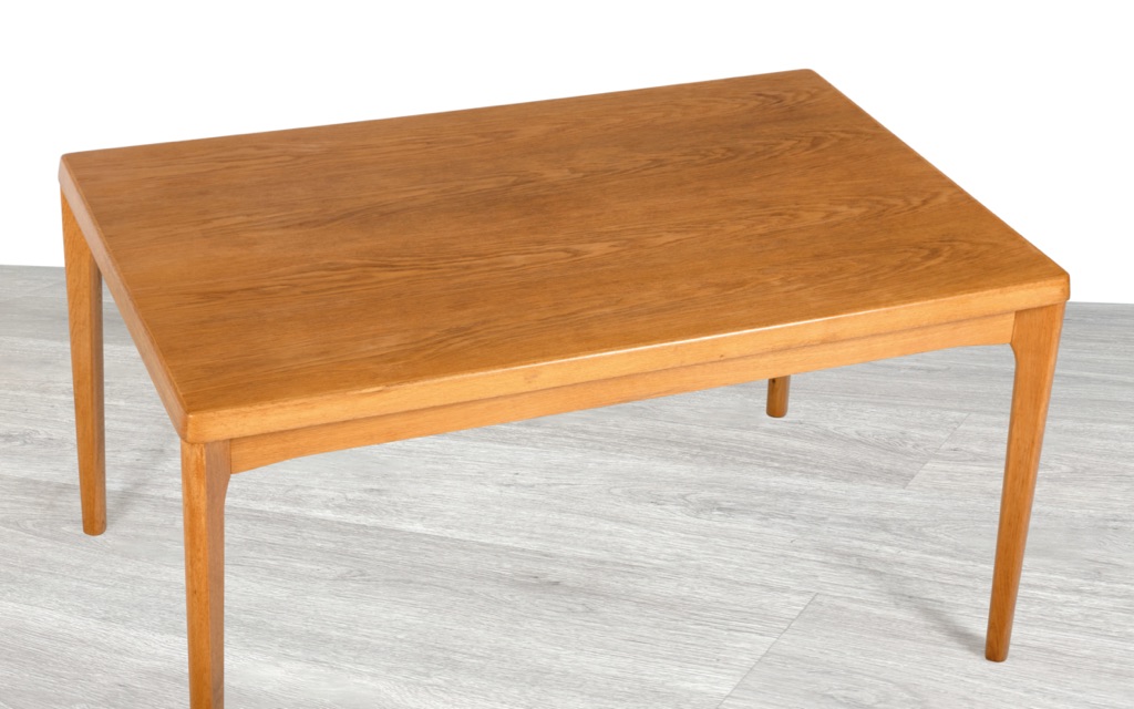Henning Kjaernulf Dining Table Mid Century Modern Danish 1960s European Oak Extension Draw Leaf Vejle Stole Mobelfabrik Vintage grain