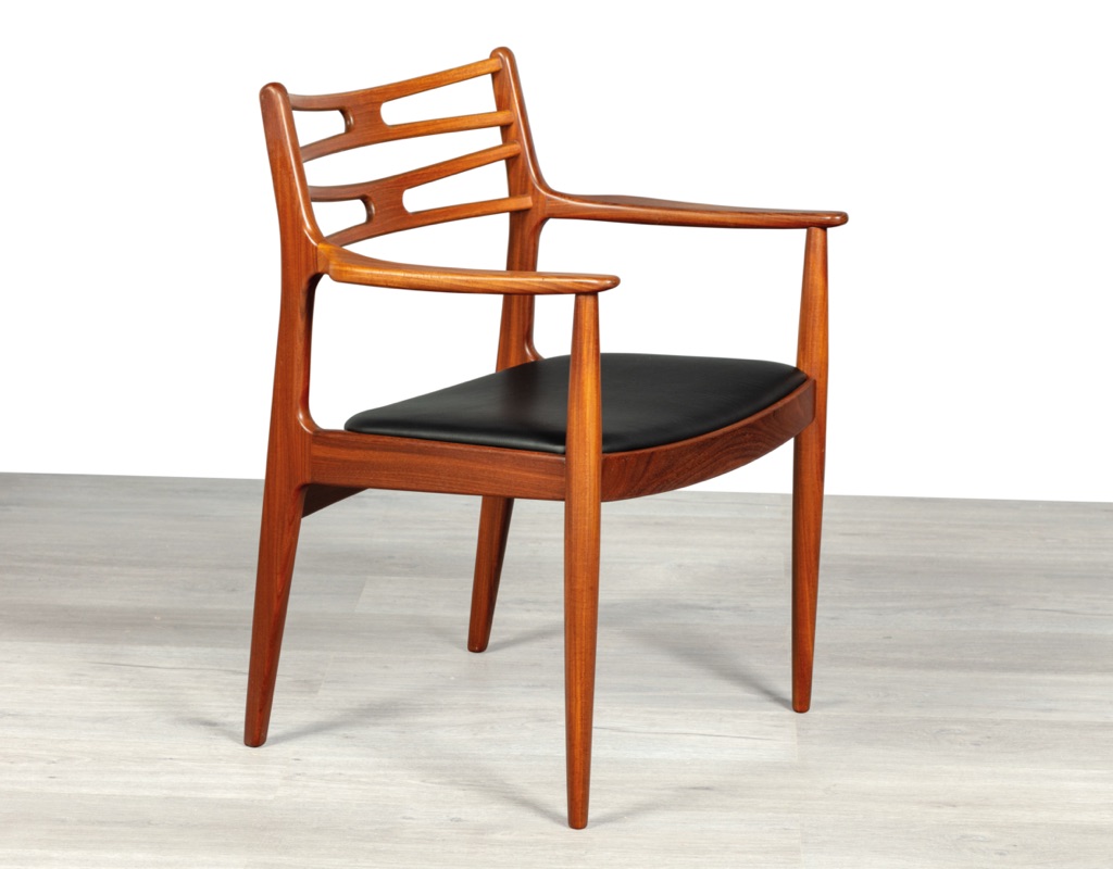 Johannes Andersen dining chairs Model 101 mid century modern Danish 1960s Vamo Sonderborg seating dining room furniture teak Scandinavian original design profile