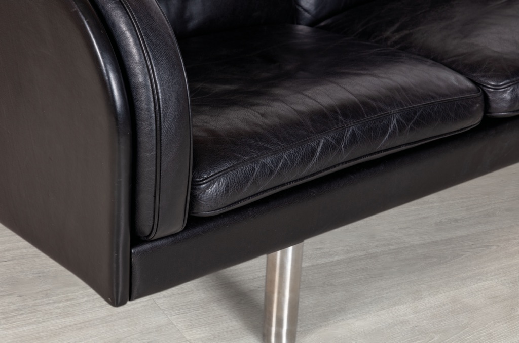 Jorgen Gammelgaard Model EJ20 Sofa Erik Jorgensen Mobelfabrik Black Leather Couch Chrome Legs Danish Vintage 1980s Scandinavian Design Profile