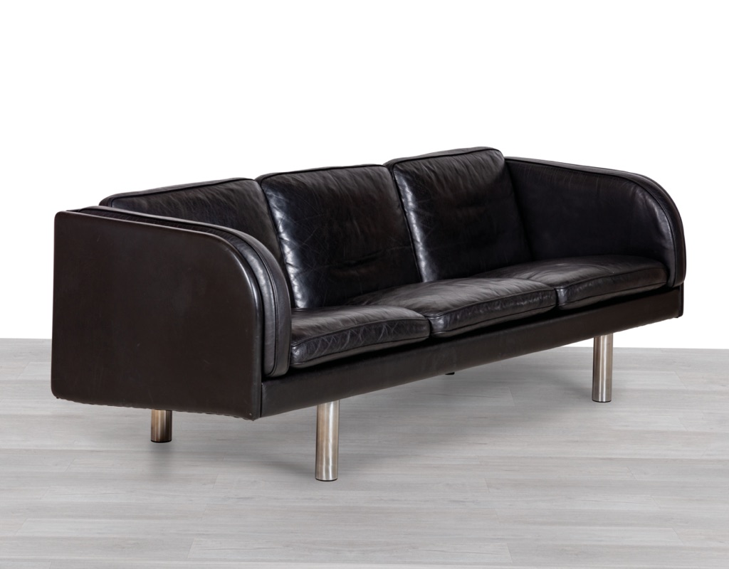 Jorgen Gammelgaard Model EJ20 Sofa Erik Jorgensen Mobelfabrik Black Leather Couch Chrome Legs Danish Vintage 1980s Scandinavian Design Patina