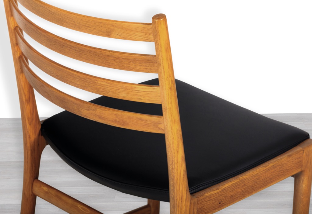 Kai Lyngfeldt Larsen Dining Chairs Oak Danish 1960s Vintage Soren Willadsen Mobelfabrik Mid Century Modern Original Scandinavian Dining Room Furniture Ladderback
