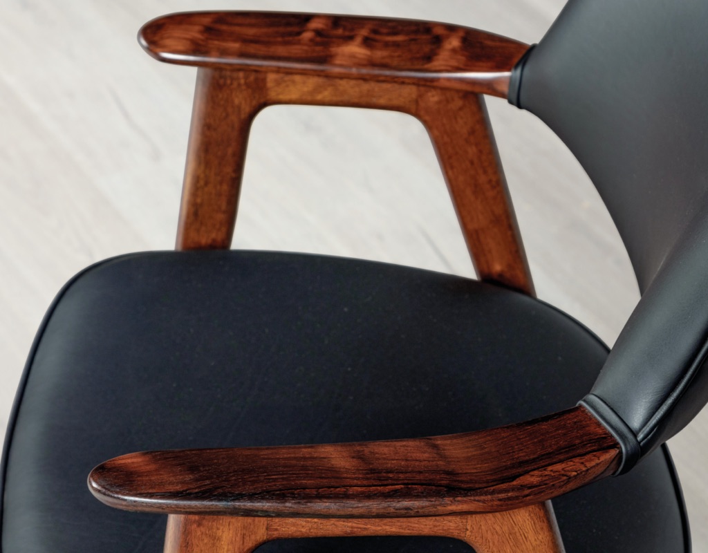 Mid century modern Erik Kirkegaard armchair Hong Mobelfabrik Danish vintage 1960s Brazilian rosewood teak original Scandinavian seating design leather desk chair carver occasional highly figured rosewood detail