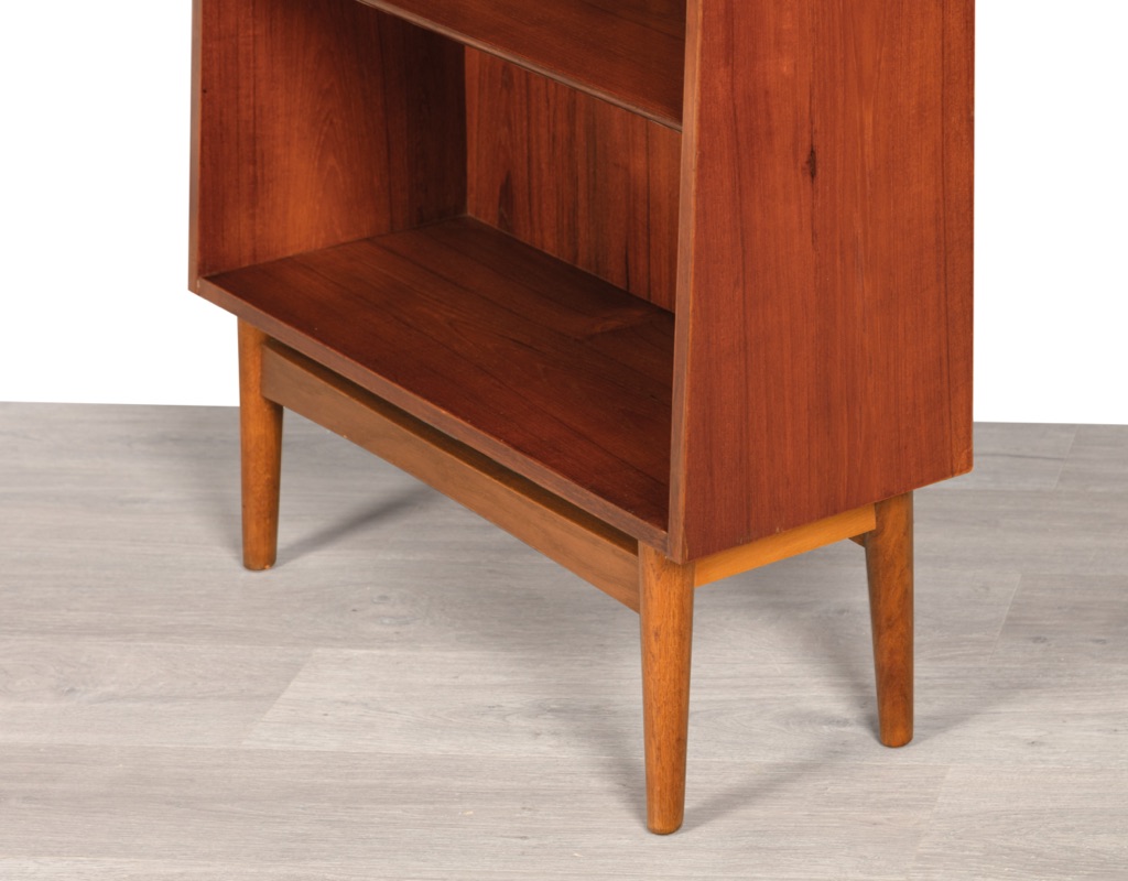 Mid century modern Danish bookshelf 1960s Johannes Sorth by Nexo Mobelfabrik in teak stretcher base conical shape adjustable shelves oak legs