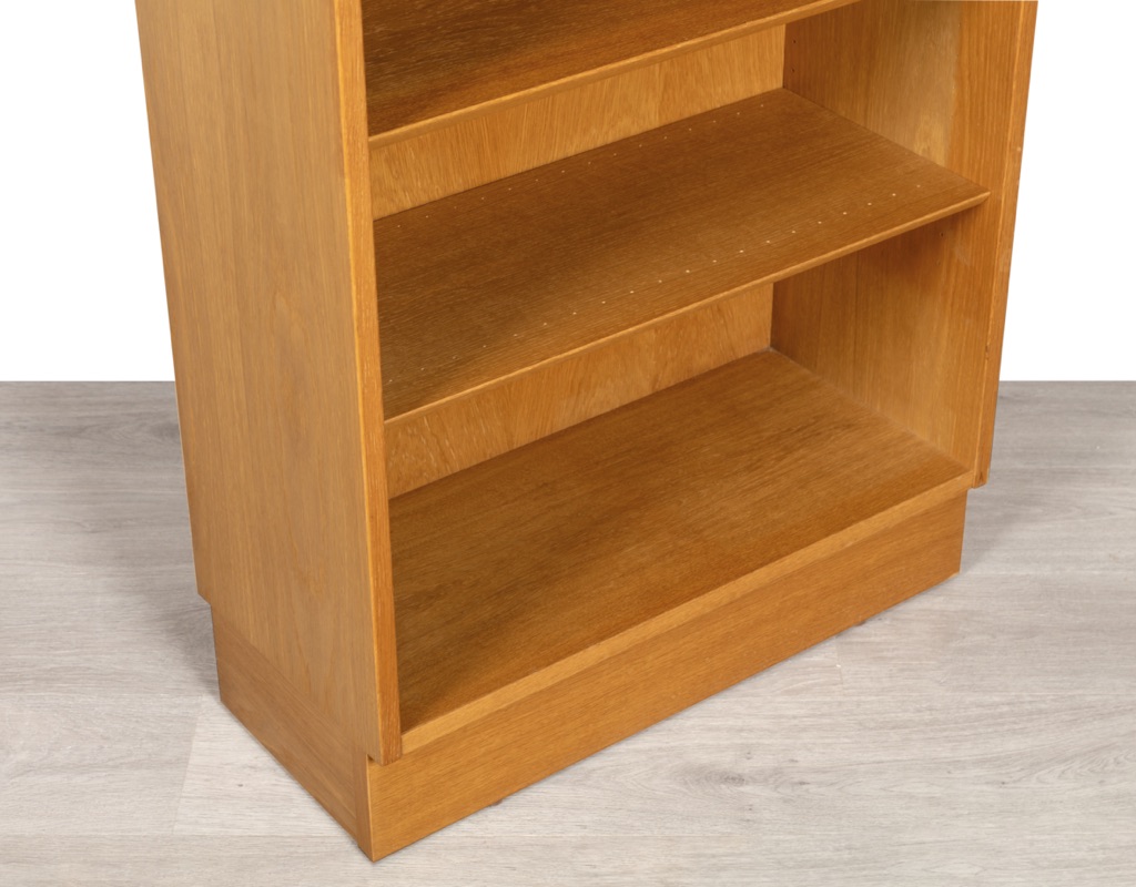 Mid century modern Poul Hundevad bookshelf Danish vintage 1960 shelving Hundevad Mobelfabrik tall narrow oak Scandinavian design plinth base