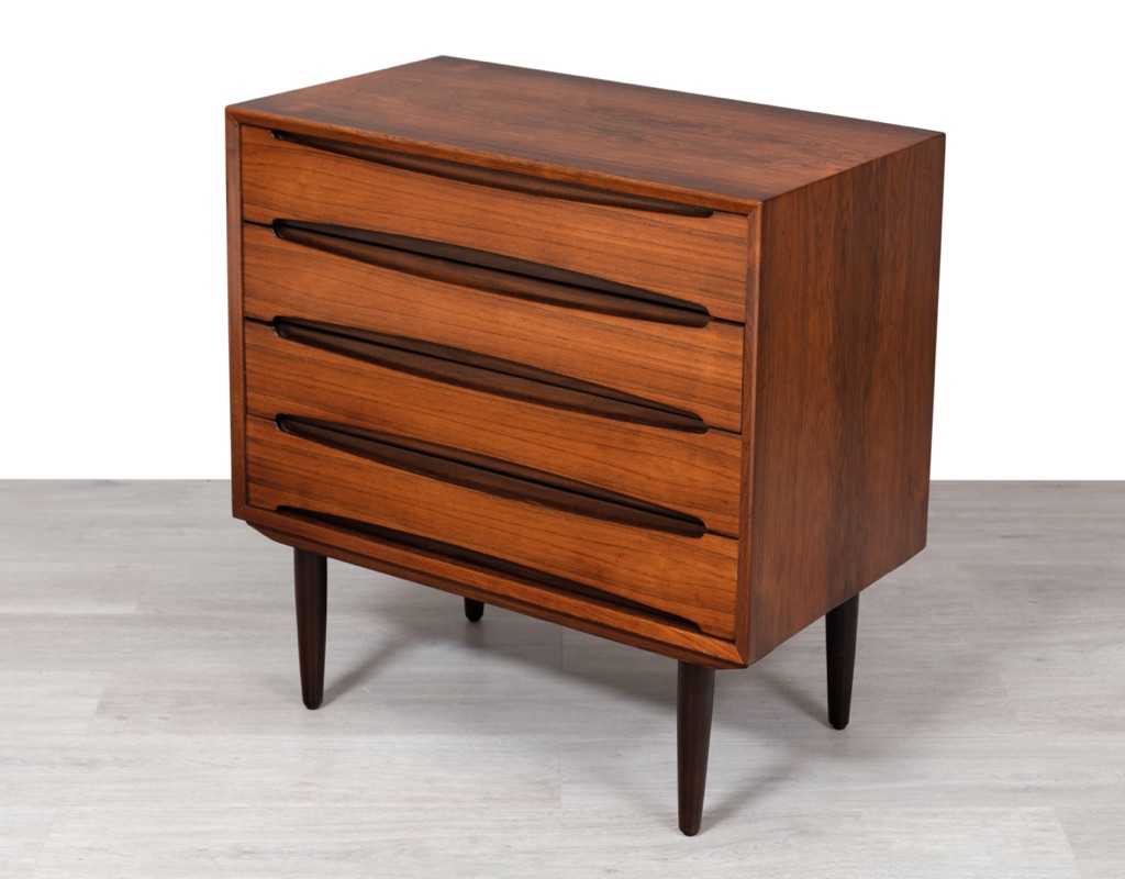 Mid century modern Danish chest of drawers tallboy Brazilian rosewood Arne Vodder Skovby Mobelfabrik 1960 Denmark Scandinavian design storage side