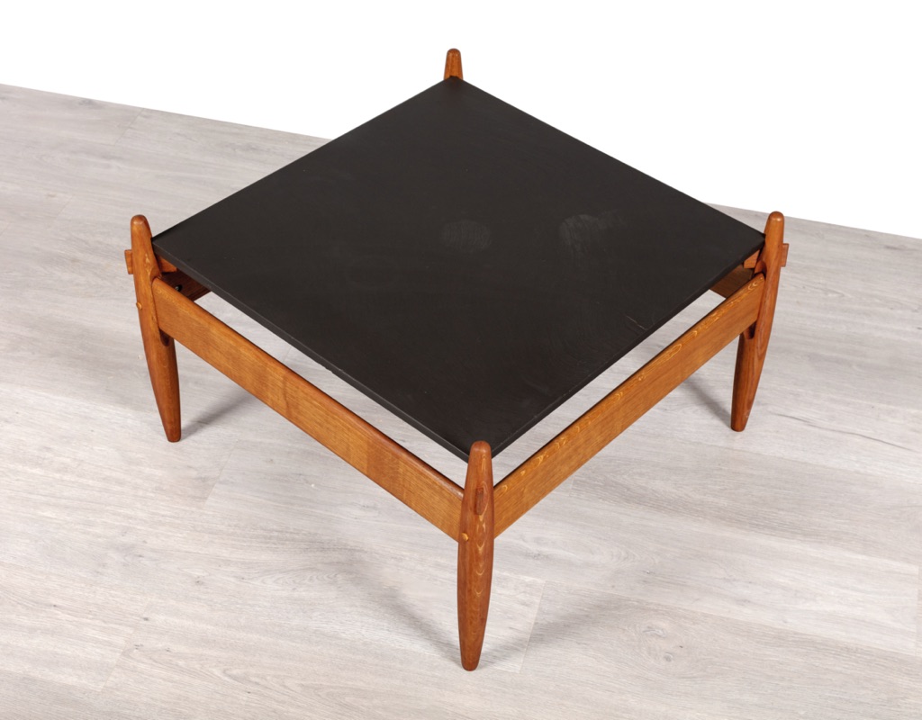 Mid century modern Danish vintage coffee table 1960s European oak slate tabletop style of Sergio Rodrigues Brazil top view detail