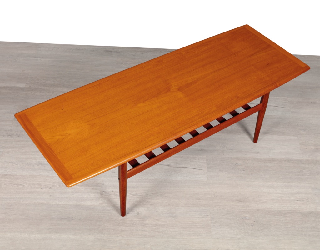 Mid century modern coffee table Grete Jalk Danish 1960 vintage teak Glostrup Mobelfabrik shelf sofa table Scandinavian original design slight curve top