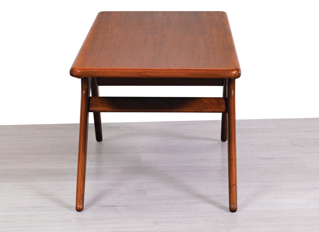 Mid century modern Smile Coffee Table by Johannes Andersen for CFC Silkeborg in teak Danish original vintage 1950 imported front