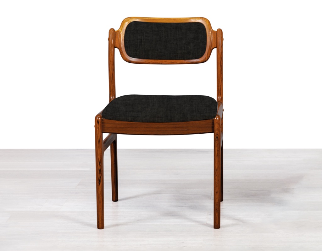 Mid century modern Johannes Andersen dining chairs by Uldum Mobelfabrik in Brazilian rosewood set of eight 1960s Denmark black upholstery