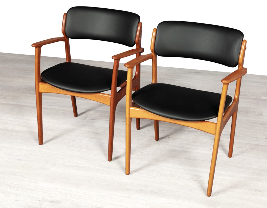 Mid century modern Erik Buch Model 49 dining chairs Danish vintage 1960 seating O.D. Mobler Oddense Mobelfabrik European oak leather set of eight carver armchairs pair