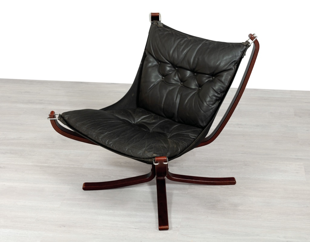 Mid century modern Falcon Chair Sigurd Ressell Vatne Mobler Norwegian 1970s original imported black leather patina Norway armchair vintage Scandinavian seating front view