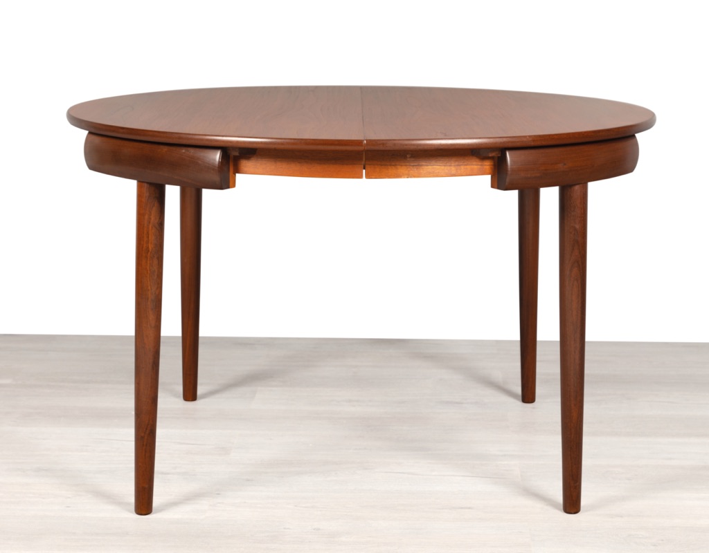 Mid century modern Hans Olsen Roundette Dining Setting Frem Rojle Denmark 1950 teak butterfly extension leaf original imported Scandinavian Danish design profile table