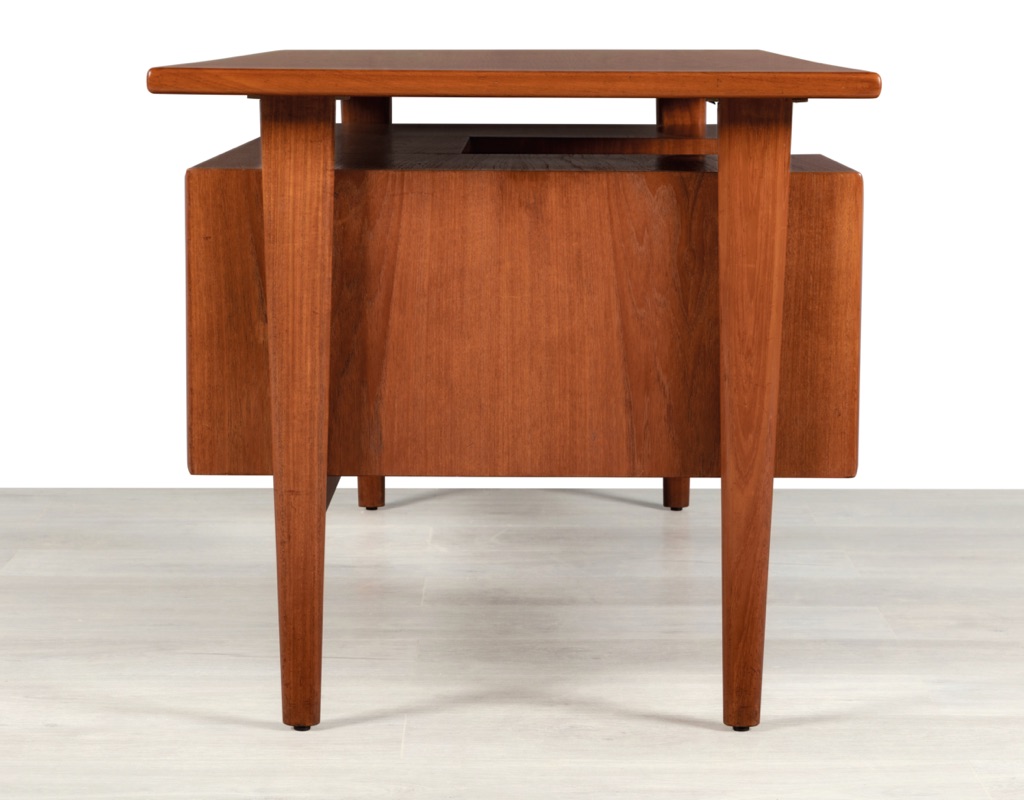 Mid century modern Danish vintage desk Kai Kristiansen Model FM60 1960s for Feldballes Mobelfabrik in teak from Denmark original Scandinavian office floating top design