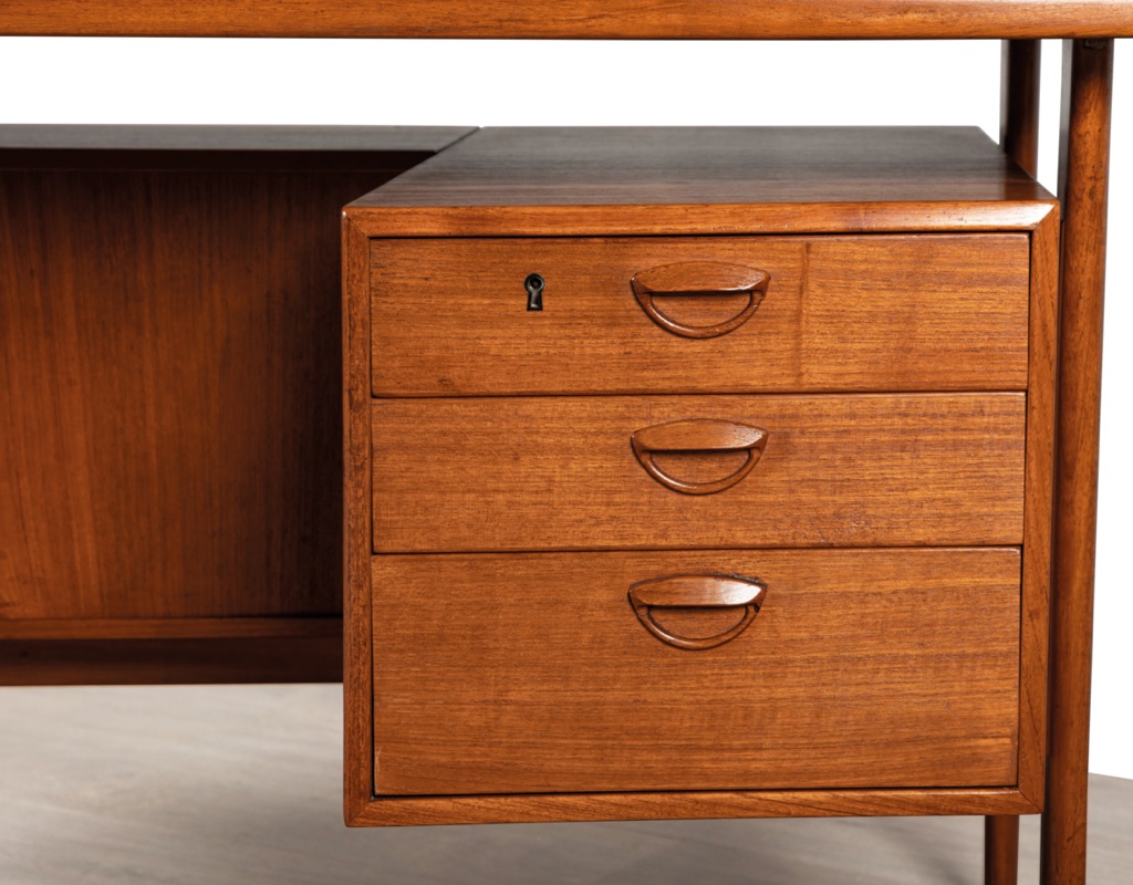 Mid century modern Danish vintage desk Kai Kristiansen Model FM60 1960s for Feldballes Mobelfabrik in teak from Denmark original Scandinavian office signature handles