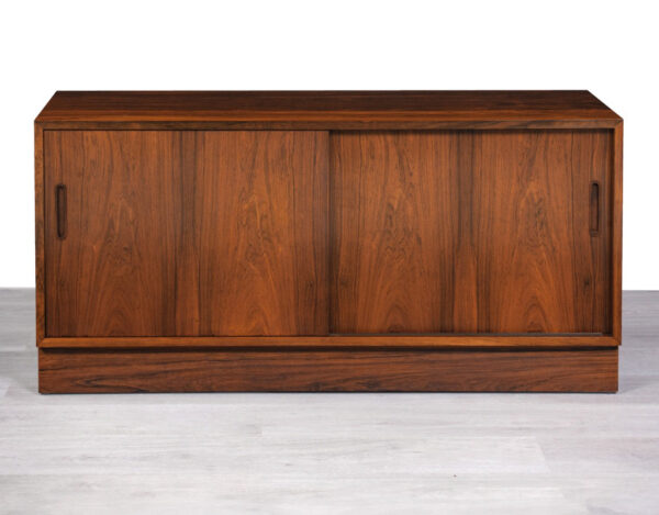 Mid century modern Danish vintage sideboard credenza 1960s Brazilian rosewood Hundevad Carlo Jensen tv cabinet